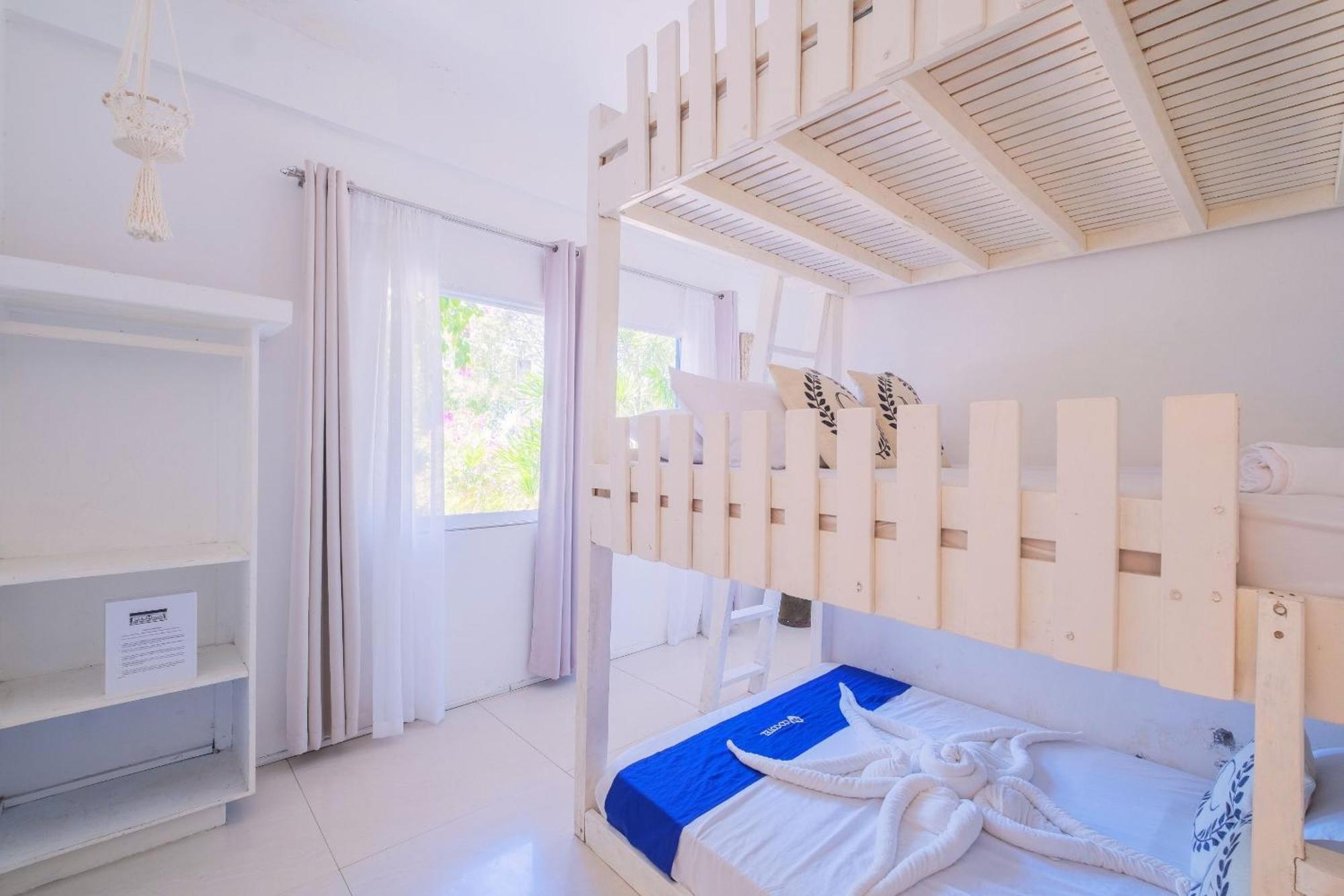 Club Monet Beachfront Resort By Cocotel Cabangan Zimmer foto