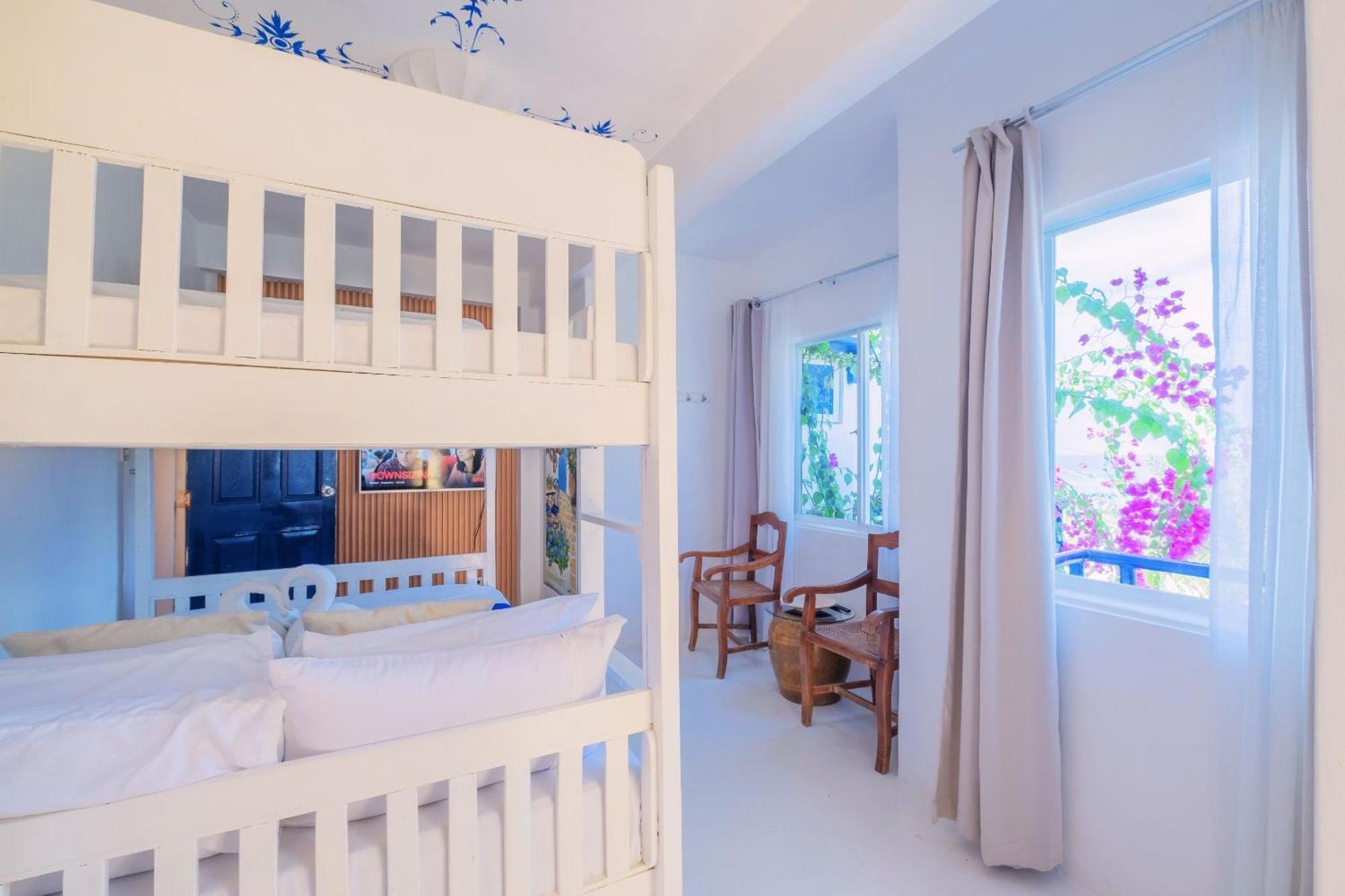 Club Monet Beachfront Resort By Cocotel Cabangan Zimmer foto