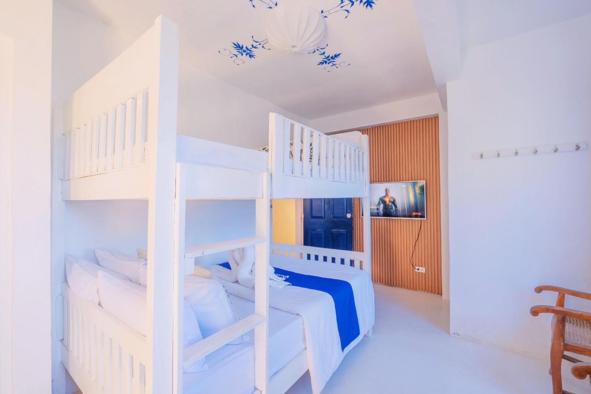 Club Monet Beachfront Resort By Cocotel Cabangan Zimmer foto