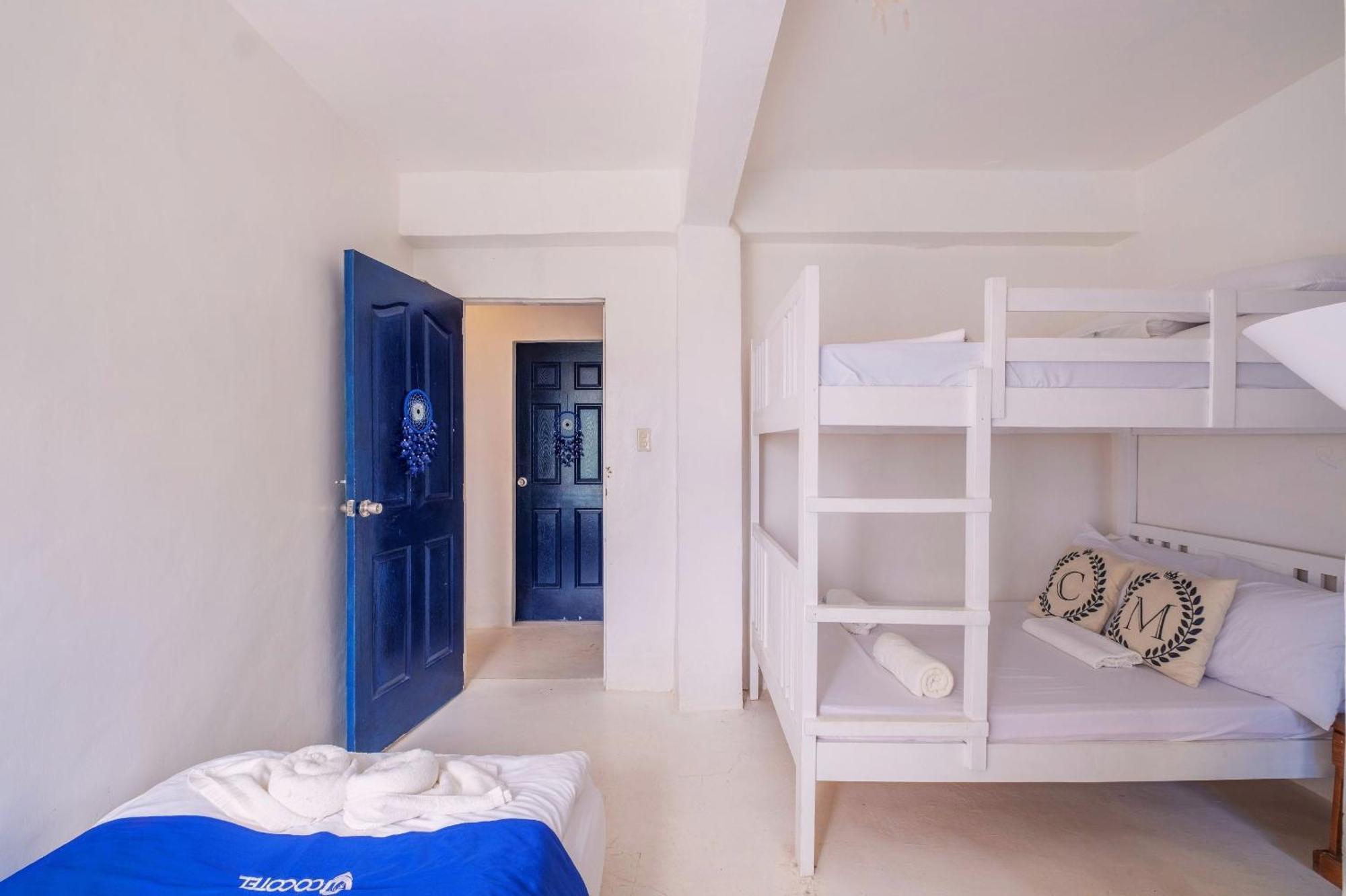 Club Monet Beachfront Resort By Cocotel Cabangan Zimmer foto