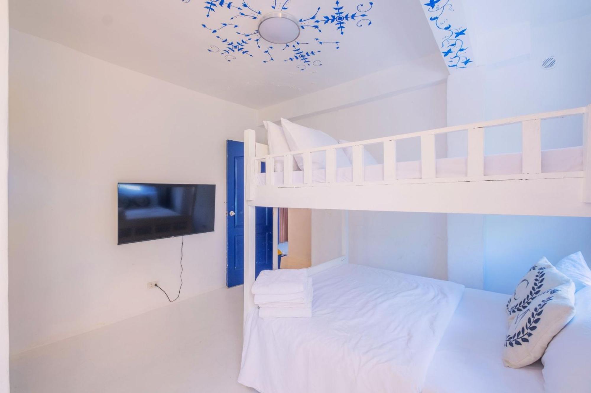 Club Monet Beachfront Resort By Cocotel Cabangan Zimmer foto